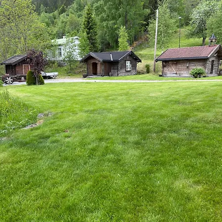 Liten I Tinn Feriehus *